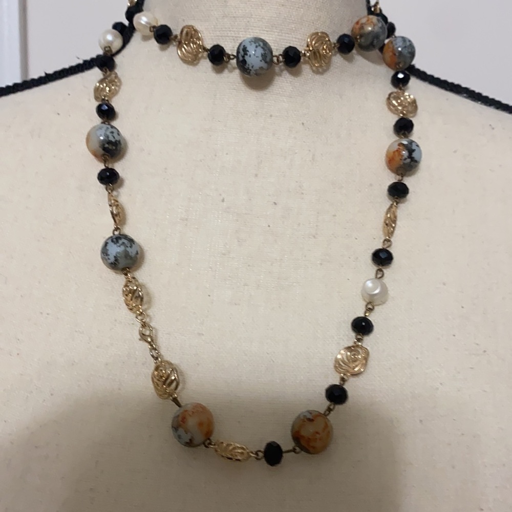 Hand made fashion necklace - Picture 3 of 4